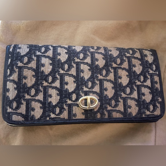 Christian Dior Pouch - Picture 1 of 4